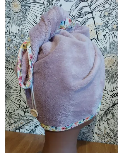 Serviette cheveux lilas